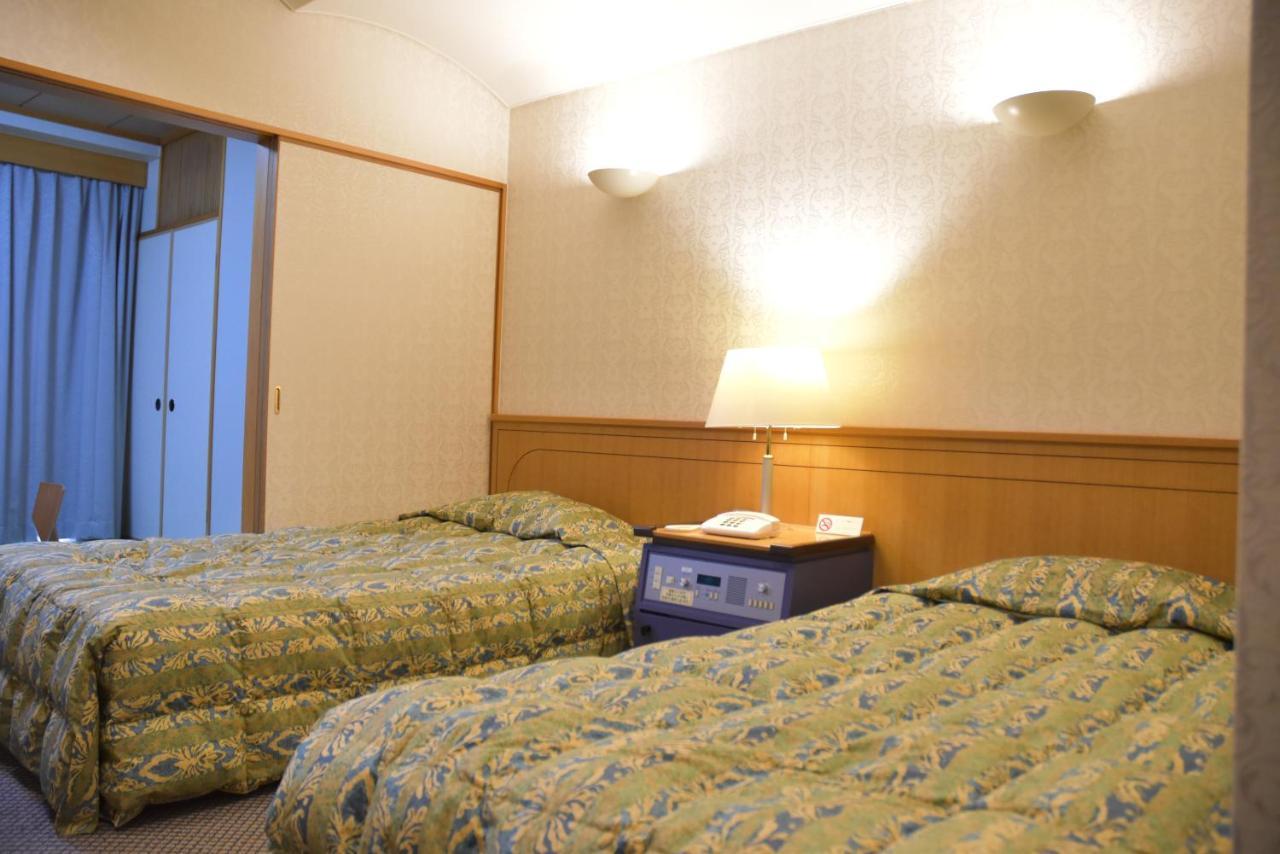 The Gran Resort Elegante Awajishima Экстерьер фото