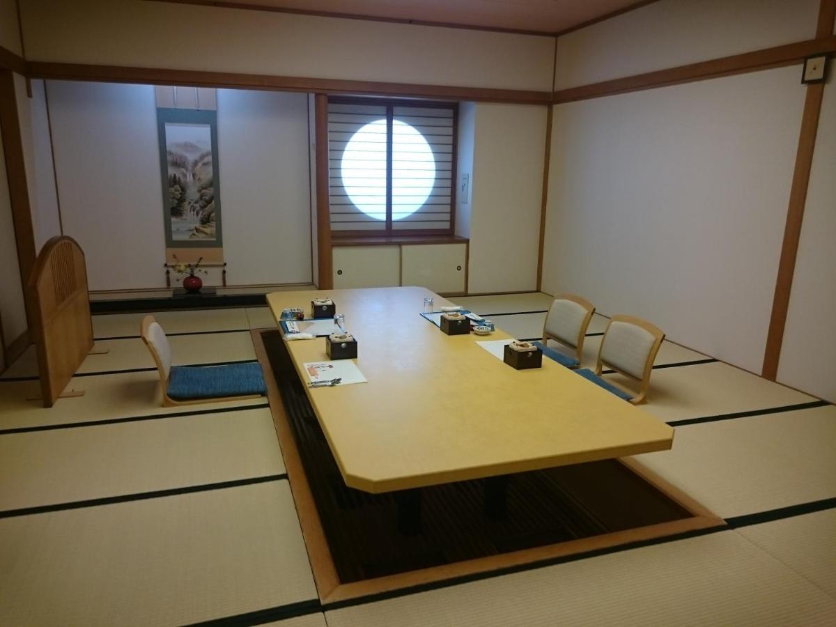 The Gran Resort Elegante Awajishima Экстерьер фото