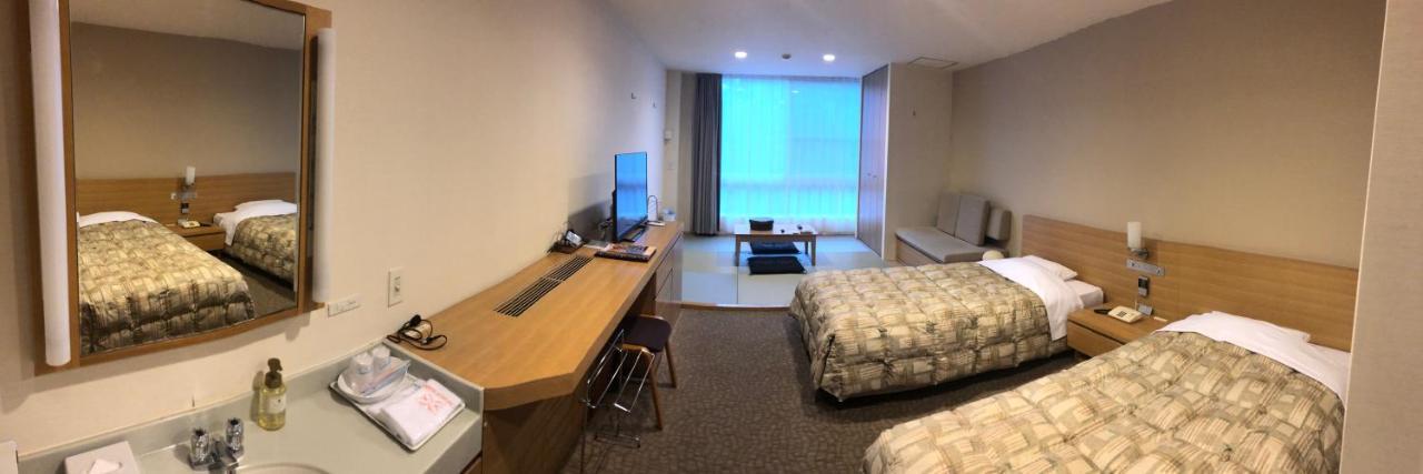 The Gran Resort Elegante Awajishima Экстерьер фото