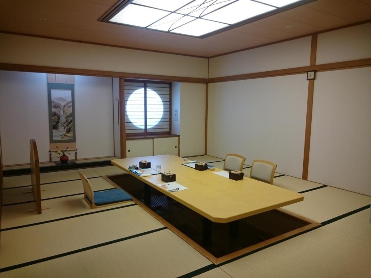The Gran Resort Elegante Awajishima Экстерьер фото