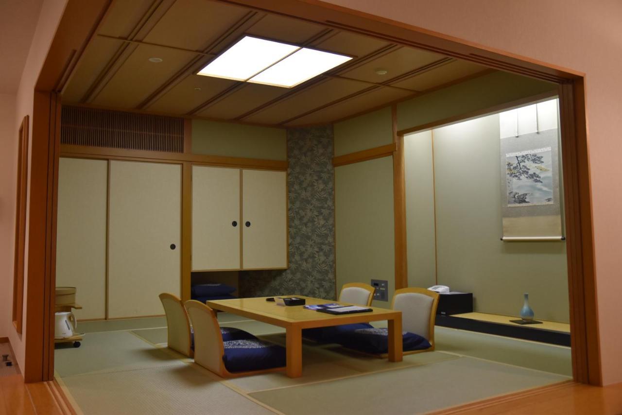 The Gran Resort Elegante Awajishima Экстерьер фото